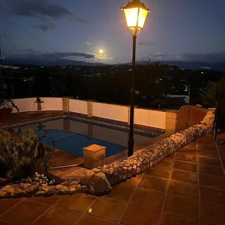 Casa Patzu Semesterbostad